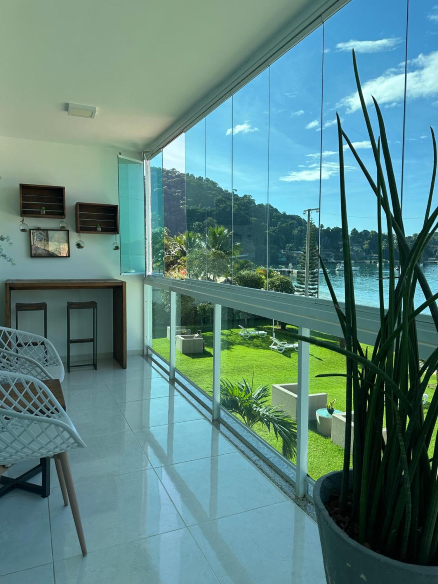 Praia Grande, Angra dos Reis Exterior foto
